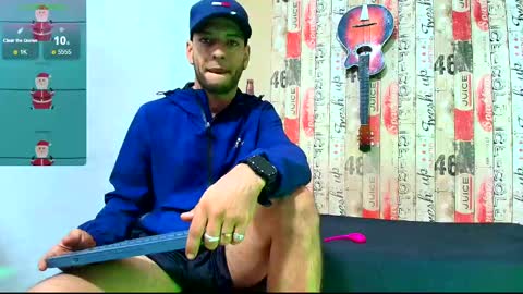 Snapshot of andrey_u92 chatting on December 26, 3:38 am online show from December 26, 3:38 am