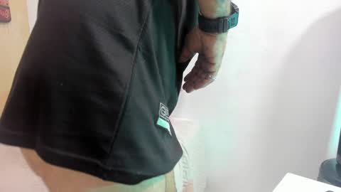 Snapshot of andrey_u92 chatting on January 13, 7:11 am online show from January 13, 7:11 am