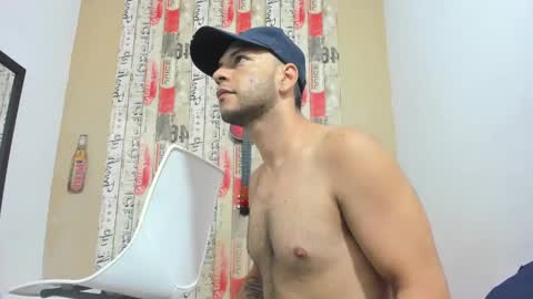 Snapshot of andrey_u92 chatting on January 16, 4:07 am online show from January 16, 4:07 am