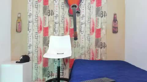Snapshot of andrey_u92 chatting on January 17, 3:45 am online show from January 17, 3:45 am