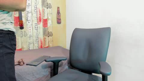 Snapshot of andrey_u92 chatting on January 29, 3:44 am online show from January 29, 3:44 am