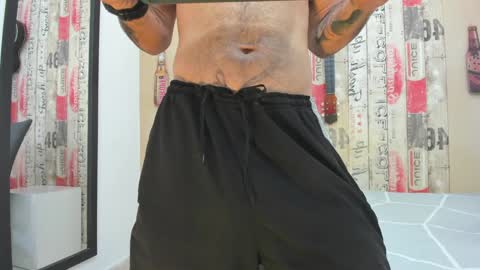 Snapshot of andrey_u92 chatting on February 8, 7:59 am online show from February 8, 7:59 am