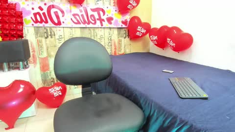 Snapshot of andrey_u92 chatting on February 14, 7:07 am online show from February 14, 7:07 am