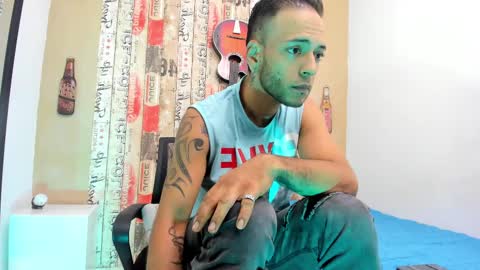 Snapshot of andrey_u92 chatting on February 22, 11:24 pm online show from February 22, 11:24 pm