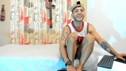 Snapshot of andrey_u92 chatting on March 7, 9:27 pm online show from March 7, 9:27 pm