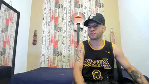 Snapshot of andrey_u92 chatting on March 11, 3:16 am online show from March 11, 3:16 am