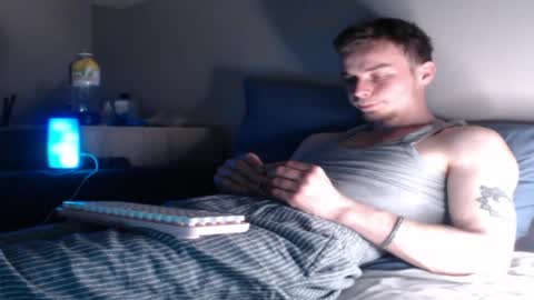 Snapshot of andrian_sweety chatting on April 18, 7:58 pm andrian_sweety online show from April 18, 7:58 pm