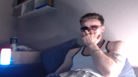 Snapshot of andrian_sweety chatting on May 16, 7:34 pm andrian_sweety online show from May 16, 7:34 pm