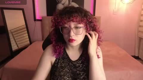 androm3da_ online show from July 19, 12:31 pm