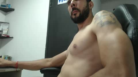 Snapshot of andruwang chatting on October 24, 9:55 pm Andru online show from October 24, 9:55 pm