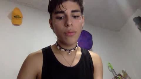 andryt31135 online show from May 17, 4:54 am