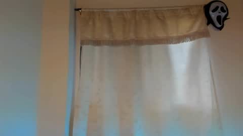 Snapshot of andy_0018 chatting on January 1, 10:13 pm Andy online show from January 1, 10:13 pm