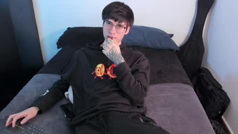 twx Andy twink3 online show from February 12, 4:40 am