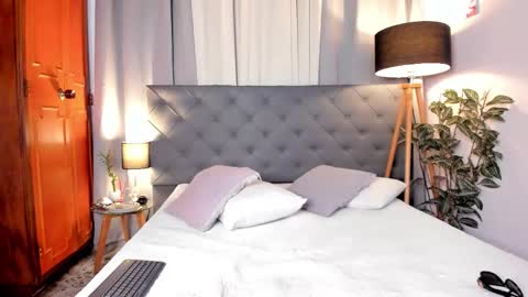 Andy online show from March 29, 2:39 pm