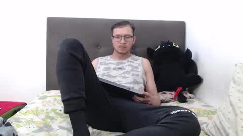 Snapshot of andy_bunny_lover chatting on December 16, 2:16 am ANDY online show from December 16, 2:16 am