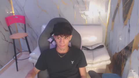 andy_dan1 online show from October 16, 5:14 pm