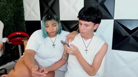 andy_dan1 online show from December 4, 6:27 pm