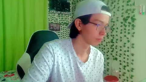 Snapshot of andy_gray01 chatting on October 12, 4:28 pm Andy Gray online show from October 12, 4:28 pm