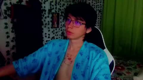 Snapshot of andy_gray01 chatting on October 17, 11:02 am Andy Gray online show from October 17, 11:02 am