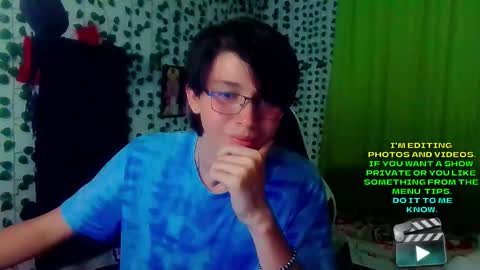 Snapshot of andy_gray01 chatting on October 18, 12:24 am Andy Gray online show from October 18, 12:24 am