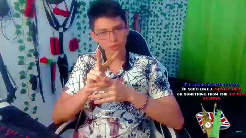 Snapshot of andy_gray01 chatting on October 23, 1:27 am Andy Gray online show from October 23, 1:27 am