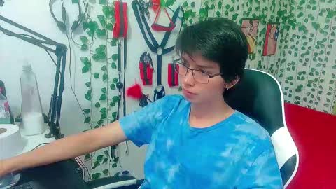 Snapshot of andy_gray01 chatting on February 15, 12:03 pm Andy Gray online show from February 15, 12:03 pm