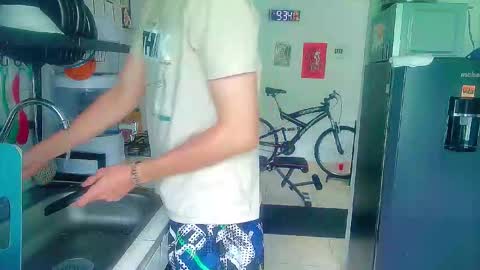 Snapshot of andy_gray01 chatting on February 16, 2:35 pm Andy Gray online show from February 16, 2:35 pm