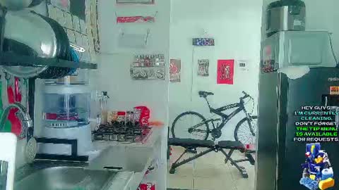Snapshot of andy_gray01 chatting on June 27, 5:07 pm Andy Gray online show from June 27, 5:07 pm