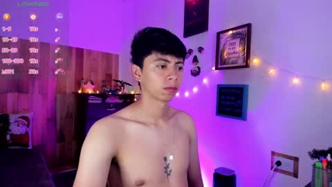 andy_guez_11 online show from December 17, 10:01 am