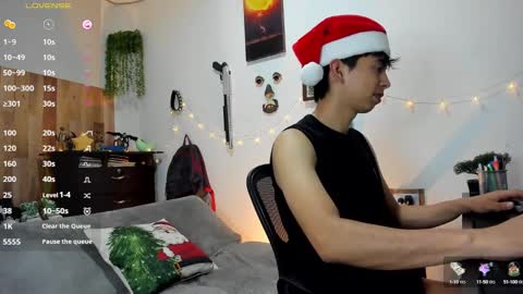 andy_guez_11 online show from December 22, 10:17 am