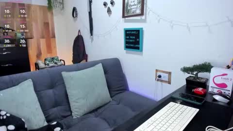 andy_guez_11 online show from February 8, 11:55 am