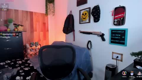 andy_guez_11 online show from February 12, 1:06 pm
