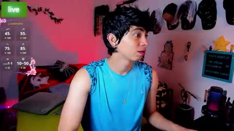 andy_guez_11 online show from October 6, 10:02 am