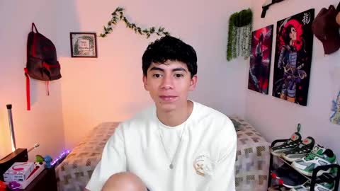 andy_guez_11 online show from November 17, 9:26 am