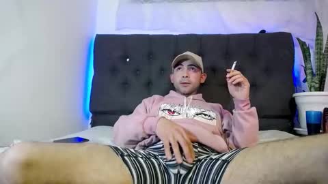 Snapshot of andy_magic_ chatting on September 27, 3:00 am andy_magic_ online show from September 27, 3:00 am