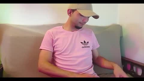 andy_magic_ online show from November 7, 12:43 am