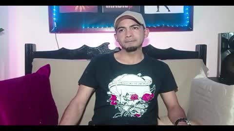 andy_magic_ online show from November 26, 2:12 am