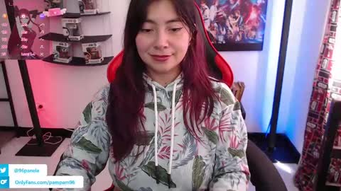 Snapshot of andy_pam chatting on May 8, 4:45 pm andy_pam online show from May 8, 4:45 pm