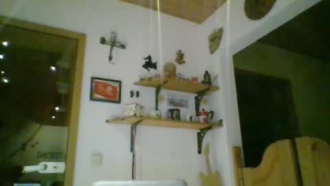 Snapshot of andybayern chatting on February 3, 6:02 pm andybayern online show from February 3, 6:02 pm