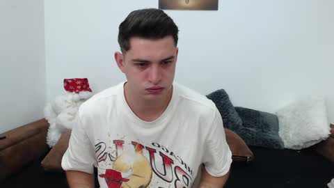 Andy Fame online show from December 25, 7:24 am