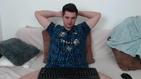 Snapshot of andyfame1 chatting on April 22, 5:14 pm Andy Fame online show from April 22, 5:14 pm