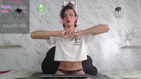 Snapshot of andyfboy chatting on February 26, 3:11 pm andy online show from February 26, 3:11 pm