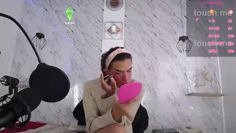 andy online show from March 5, 2:24 pm