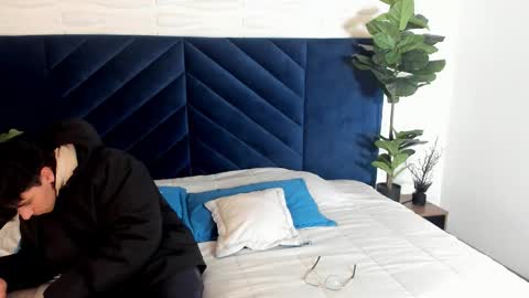 Snapshot of andyjoy_ chatting on October 18, 10:49 am Andy Joy online show from October 18, 10:49 am