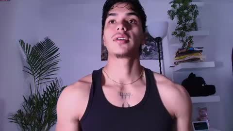 Snapshot of andypalmerr chatting on June 23, 5:49 am andypalmerr online show from June 23, 5:49 am