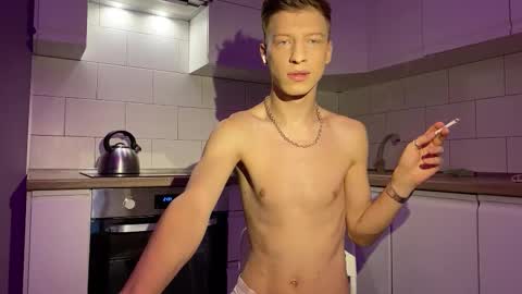 Snapshot of andytwinkkk chatting on November 15, 1:29 pm AndyTwinkkk online show from November 15, 1:29 pm