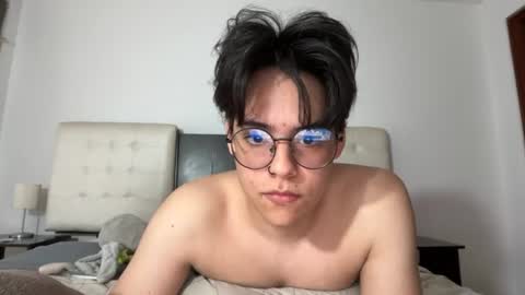 andyuwuu online show from July 31, 5:12 pm