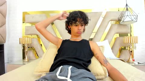 Snapshot of andyxibrat chatting on September 23, 6:55 pm andyxibrat online show from September 23, 6:55 pm