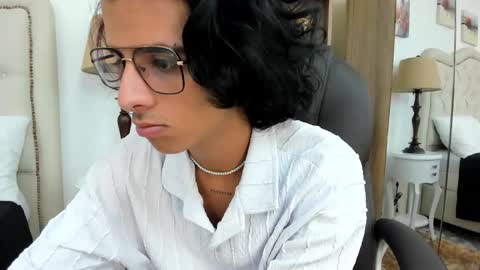 andyxibrat online show from February 14, 6:59 pm