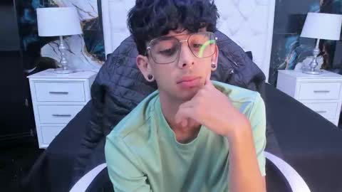 andyxibrat online show from March 19, 3:05 pm